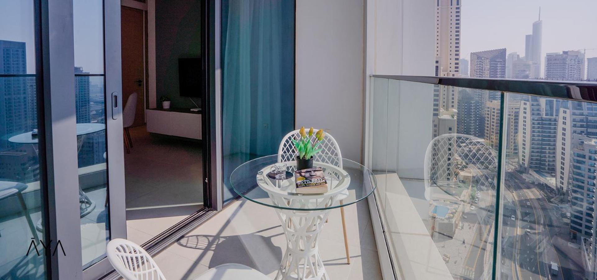 Jumeirah Gate Tower 1 - Stylish Apartment With Pool & City Views Dubai Bagian luar foto