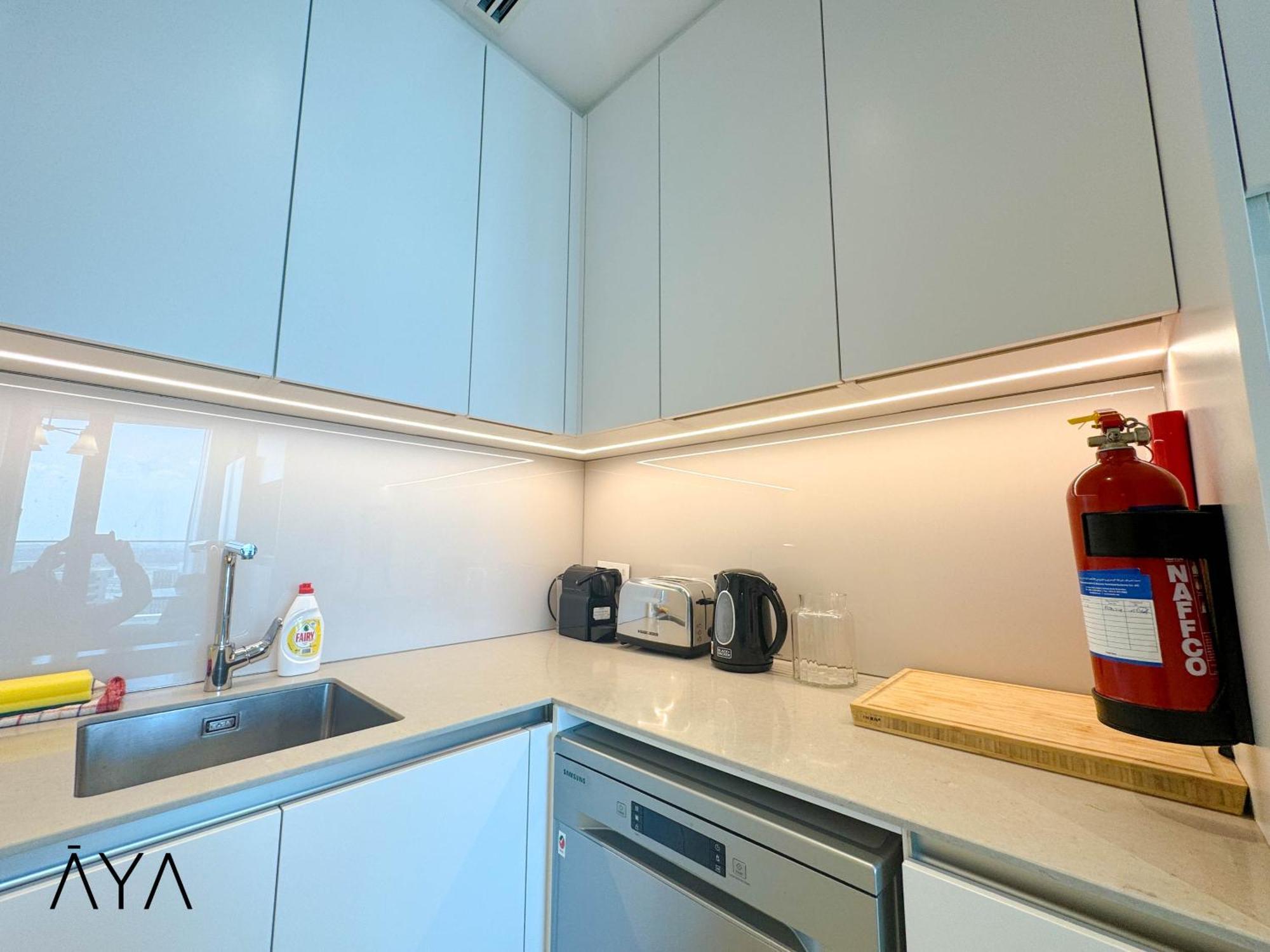 Jumeirah Gate Tower 1 - Stylish Apartment With Pool & City Views Dubai Bagian luar foto